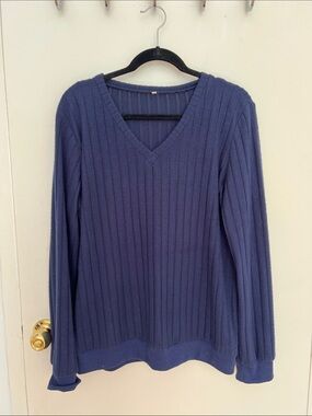 Women’s V-Neck Ribbed Sweater - Blue